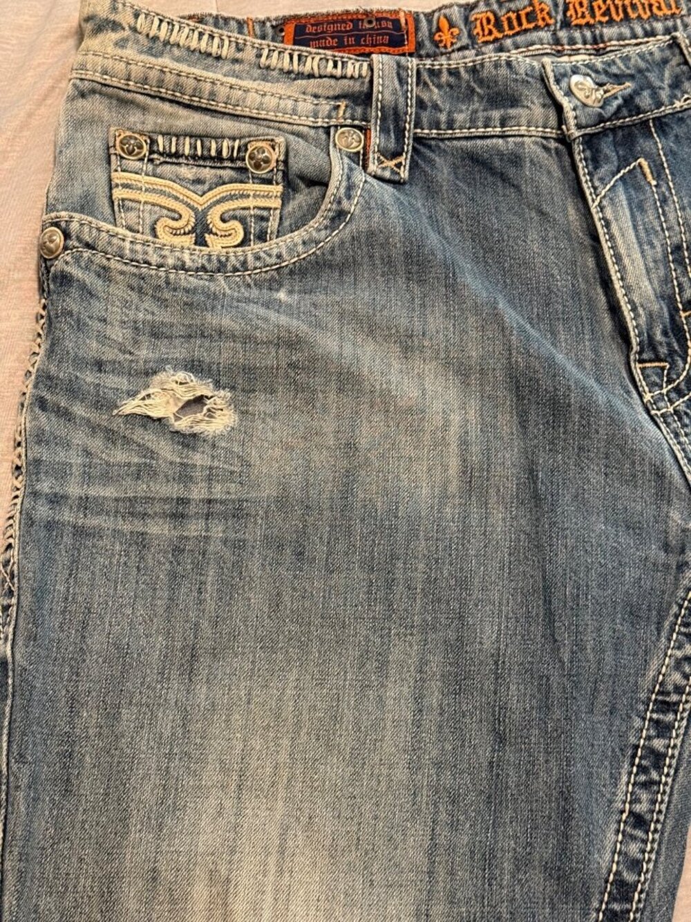 ROCK REVIVAL DEAN STRAIGHT 40 X 32 DISTRESSED DENIM STRETCH JEANS RJ8684